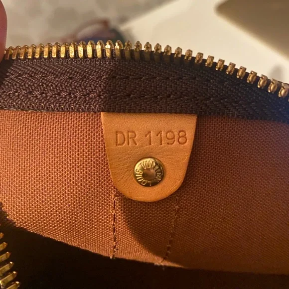 Louis Vuitton Duffle Bag - Picture 5 of 8